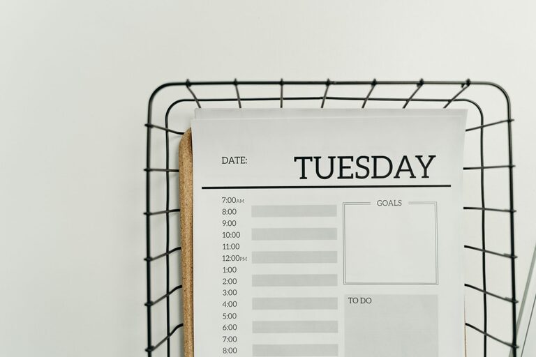 Simple Cleaning Schedule for the Whole Week to Keep Your Home Fresh